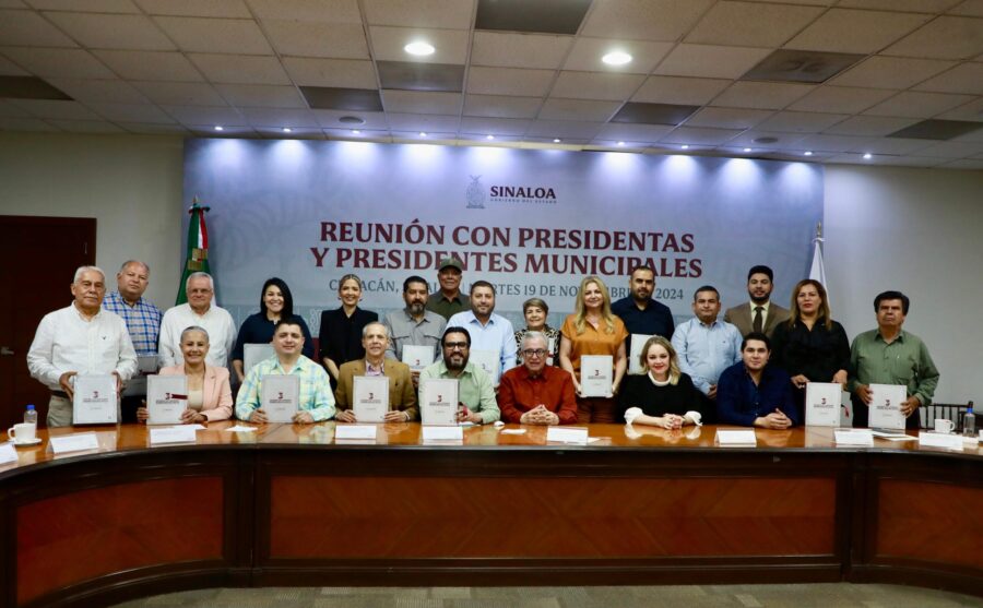 Rocha reunido con los Alcaldes